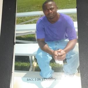 Meet your Posher, Carlos